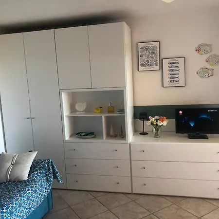 Con Terrazzo Vista Mare